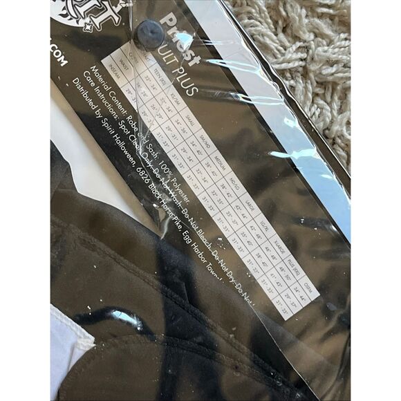 New Spirit Halloween 3 Piece Priest Costume Adult 2X Plus - Picture 6 of 6